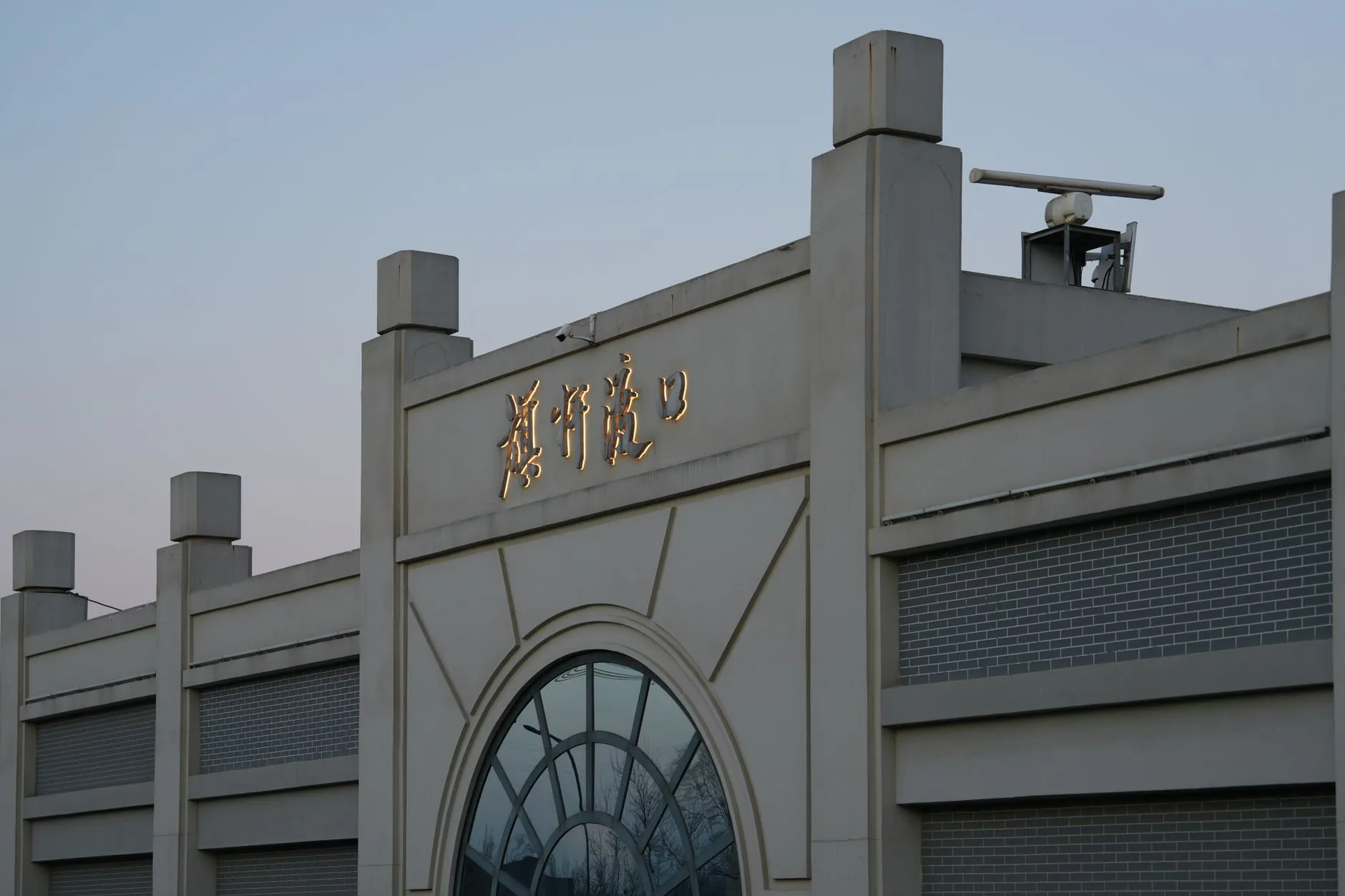 贴片电容在5G基站电源电路中的选型与可靠性分析
