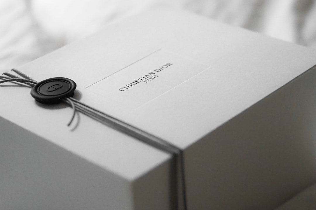 珠海万盟阳通科技供应正品二极管与三极管保障电路板组装稳定性
